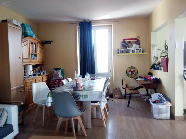 Maison à vendre à Villaines-la-Juhel en Mayenne (53700), ref : 1202