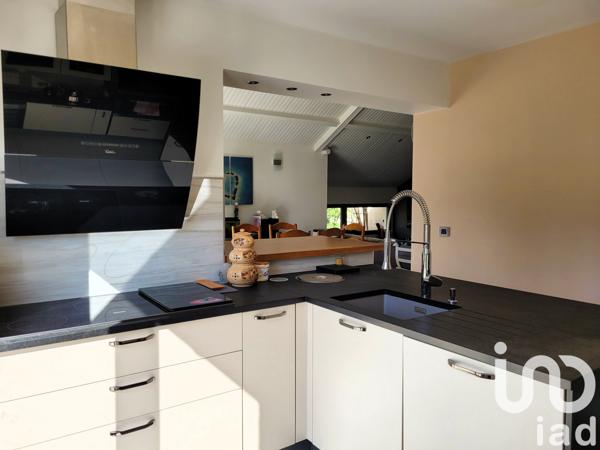 Maison à vendre 7 pièces 155 m² Rochefort-en-Yvelines