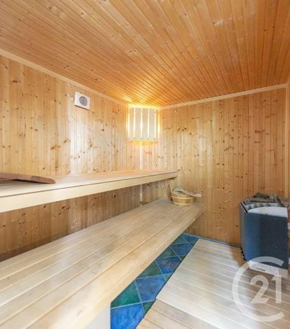 Maison à vendre  7 pièces - 210 m 2   ST MAUR DES FOSSES  - 94