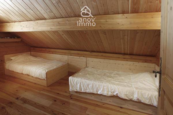 Chalet 9 pièce(s) 6 chambre(s) 271.8 m²