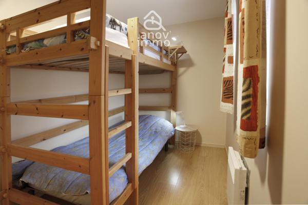 Chalet 9 pièce(s) 6 chambre(s) 271.8 m²