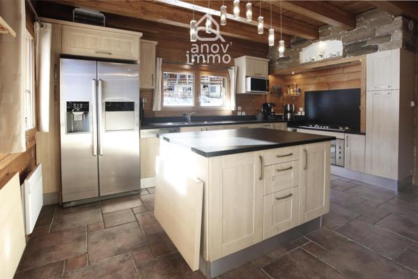 Chalet 9 pièce(s) 6 chambre(s) 271.8 m²