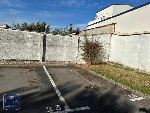 Parking à louer Sainte-Geneviève-des-Bois (91700)