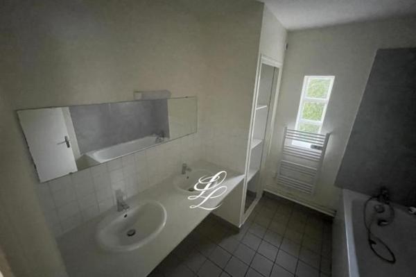 Location - Appartement 4 pièces 82 m 2 ORVAULT (44700)