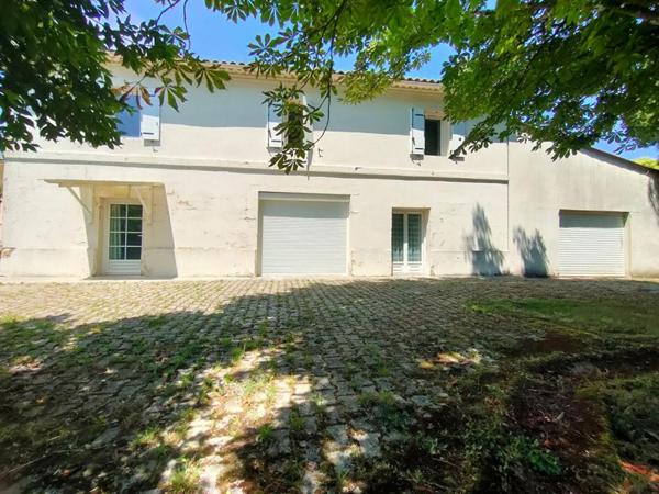 Maison Saint Loubes 9 pièce(s) 140 m2