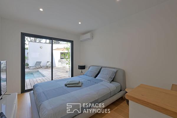 Lumineuse villa de plain-pied avec piscine et spa