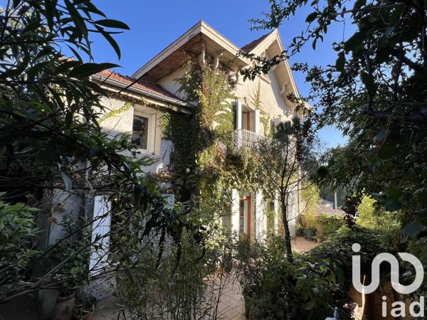 Maison 7 pièces de 142 m² à Aubenas (07200)