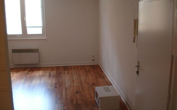 Immeuble à vendre    2 pièces •  Limoges