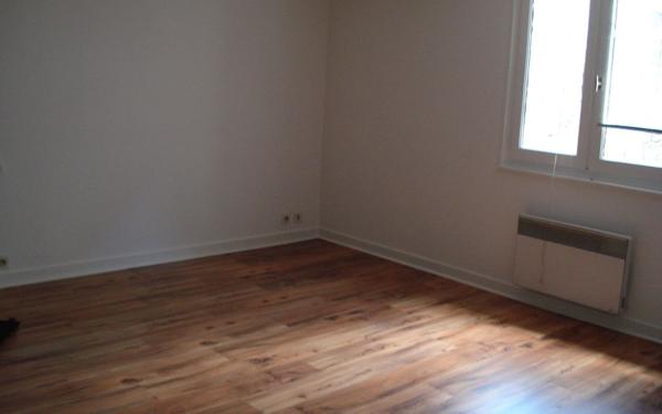 Immeuble à vendre    2 pièces •  Limoges