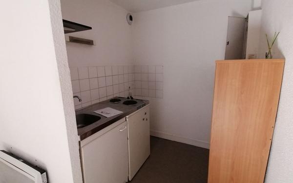 Immeuble à vendre    2 pièces •  Limoges