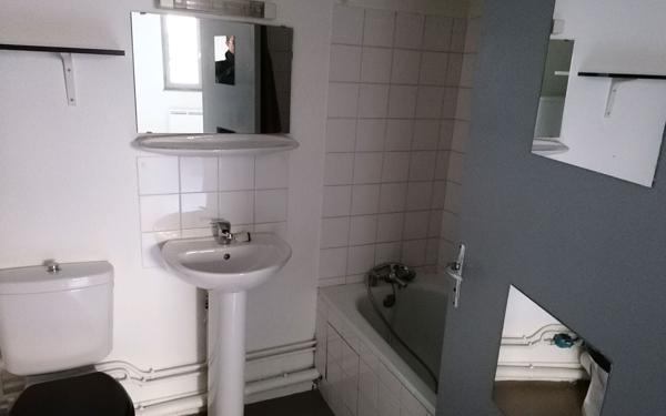 Immeuble à vendre    2 pièces •  Limoges