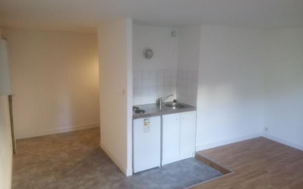 Immeuble à vendre    2 pièces •  Limoges