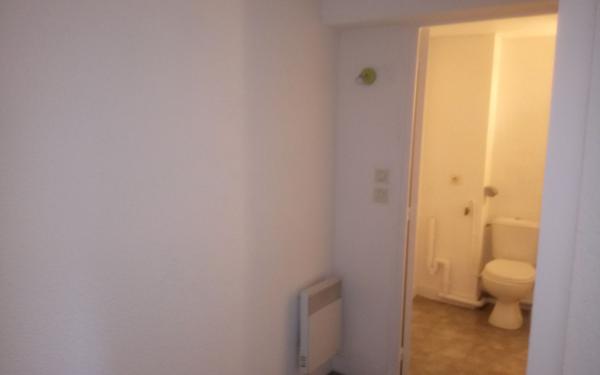 Immeuble à vendre    2 pièces •  Limoges