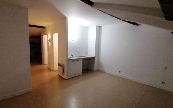 Immeuble à vendre    2 pièces •  Limoges