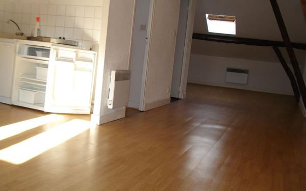 Immeuble à vendre    2 pièces •  Limoges