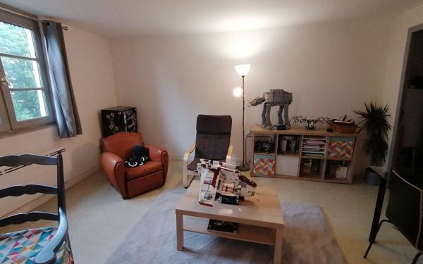 Immeuble à vendre    2 pièces •  Limoges