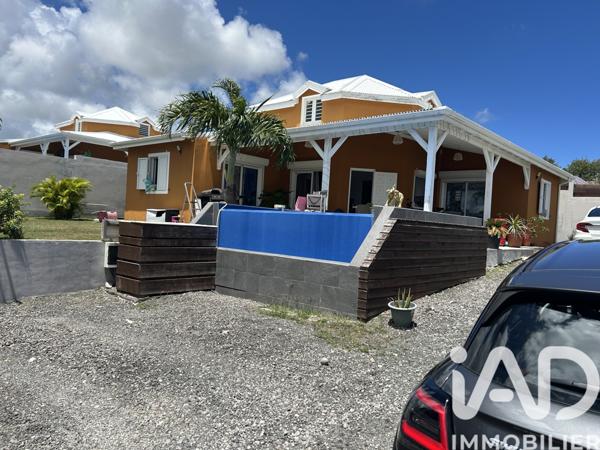 Location maison 6 pièces 108 m² Saint-François