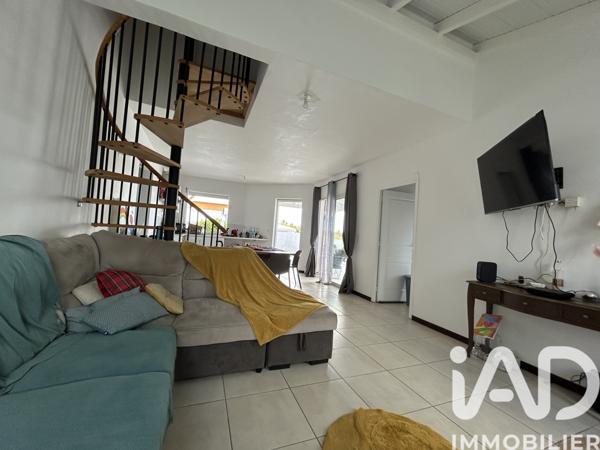 Location maison 6 pièces 108 m² Saint-François