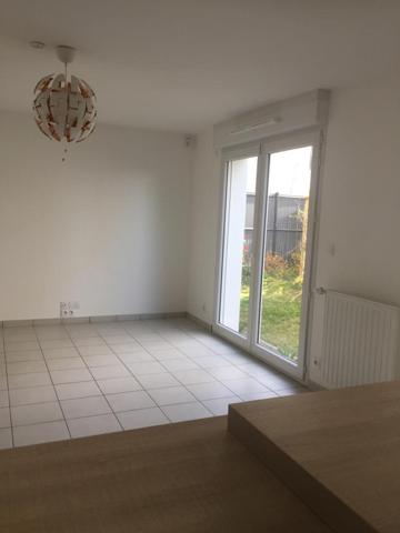 REZE MAISON A LOUER,  
Reze 44400