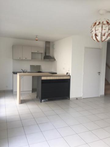 REZE MAISON A LOUER,  
Reze 44400