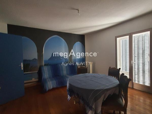 Immeuble à NERIS-LES-BAINS, 03310 - 300m²