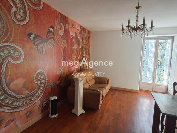 Immeuble à NERIS-LES-BAINS, 03310 - 300m²