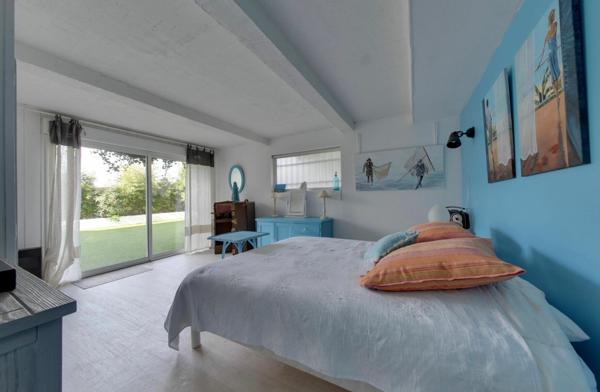 Maison à vendre    7 pièces •  Saint-Martin-de-Ré