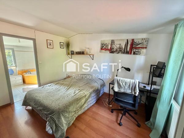 PAVILLON 3 CHAMBRES + JARDIN ET PORCHE A NIORT