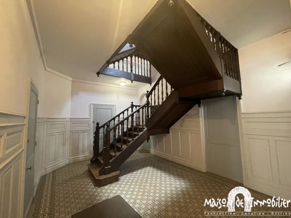 Vente Appartement dans hôtel particulier - 4 pièces - 87m² - Immeuble de caractère Quartier Vieux-Cognac COGNA