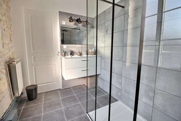 Maison de charme avec piscine – Saint-Jean-d’Angély centre