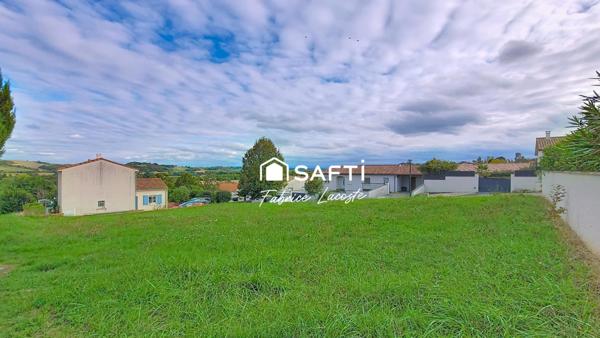 Terrain constructible 739 m²