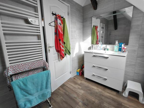 Maison à MONTBIZOT, 72380 - 7 pièces 155m²