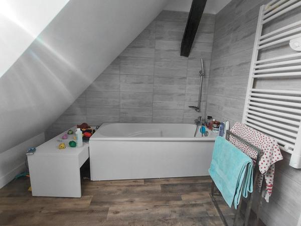 Maison à MONTBIZOT, 72380 - 7 pièces 155m²