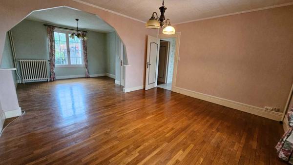 Ensemble immobilier à proximité du centre ville