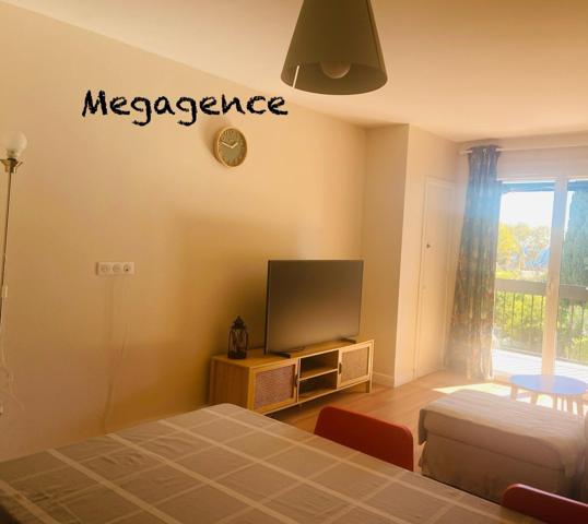 Appartement à LE LAVANDOU, 83980 - 2 pièces 49m²