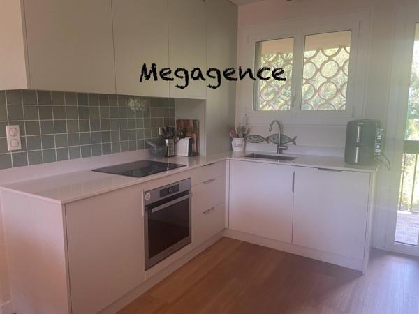 Appartement à LE LAVANDOU, 83980 - 2 pièces 49m²