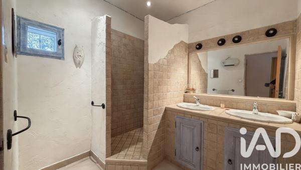 Maison à vendre 5 pièces 115 m² Morières-lès-Avignon