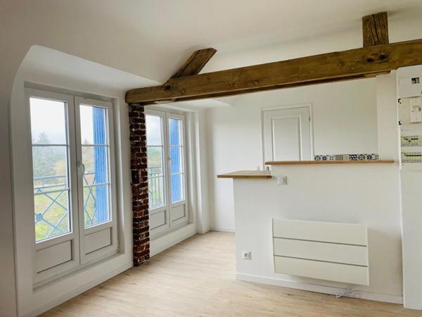 Immeuble de rapport  Cherisy 210 m2 avec 6 appartements NEUFS sur près de 1000m2 + grange à rénover