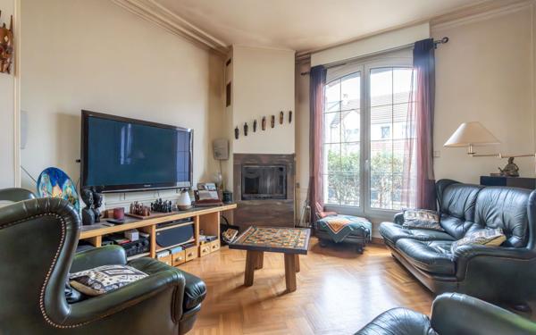 Maison à vendre    6 pièces • 138,64 m2 Joinville-le-Pont