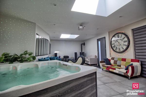 Maison Loire Authion contemporaine 8 pièces 220 m2 piscine