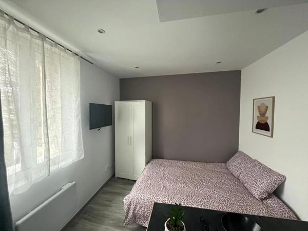 Location                                                      Appartement
                        
                     1 pièces                      16 m2                     à Saint-Quentin