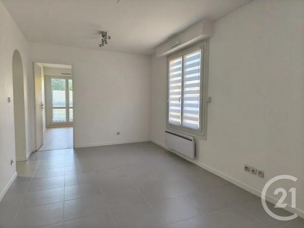 Appartement F2 à vendre  2 pièces - 54 m 2   MEAUX  - 77