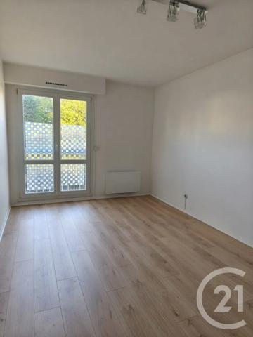 Appartement F2 à vendre  2 pièces - 54 m 2   MEAUX  - 77