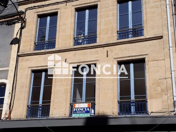 Location Appartement 2 pièces 69.3 m² - 21 RUE GAMBETTA Sedan 08200