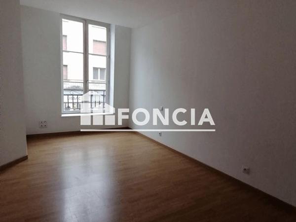 Location Appartement 2 pièces 69.3 m² - 21 RUE GAMBETTA Sedan 08200