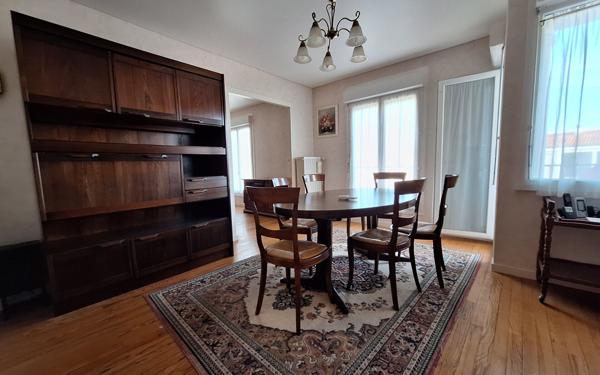 Appartement à vendre    3 pièces • 81 m2 Royan
