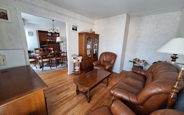 Appartement à vendre    3 pièces • 81 m2 Royan