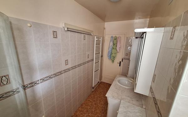 Appartement à vendre    3 pièces • 81 m2 Royan