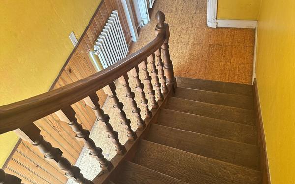 Immeuble à vendre    5 pièces •  Saintes