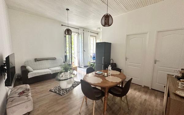 Immeuble à vendre    5 pièces •  Saintes